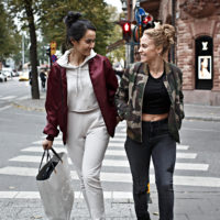 Para Knas / Money Problem
Ellen Åkerlund as Amida
Roshi Hoss as Sara
Director: Nikeisha Andersson
Photo: Johan Paulin
Produced by Filmlance International AB